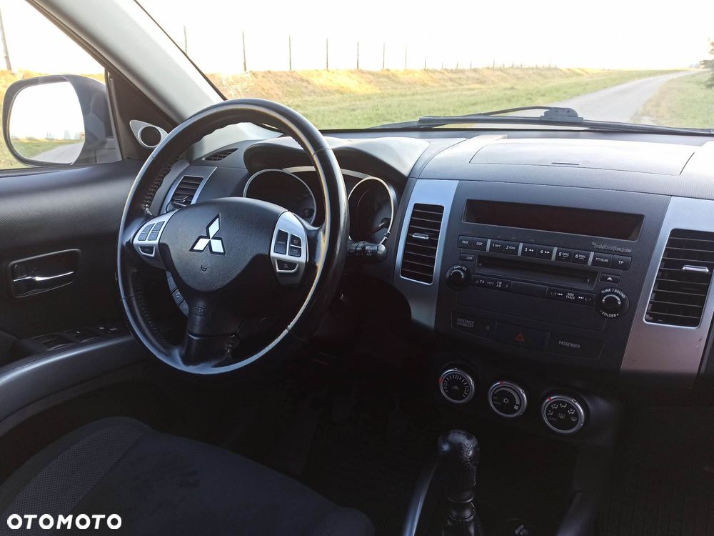 Mitsubishi Outlander 2.0 DID Intense - 12