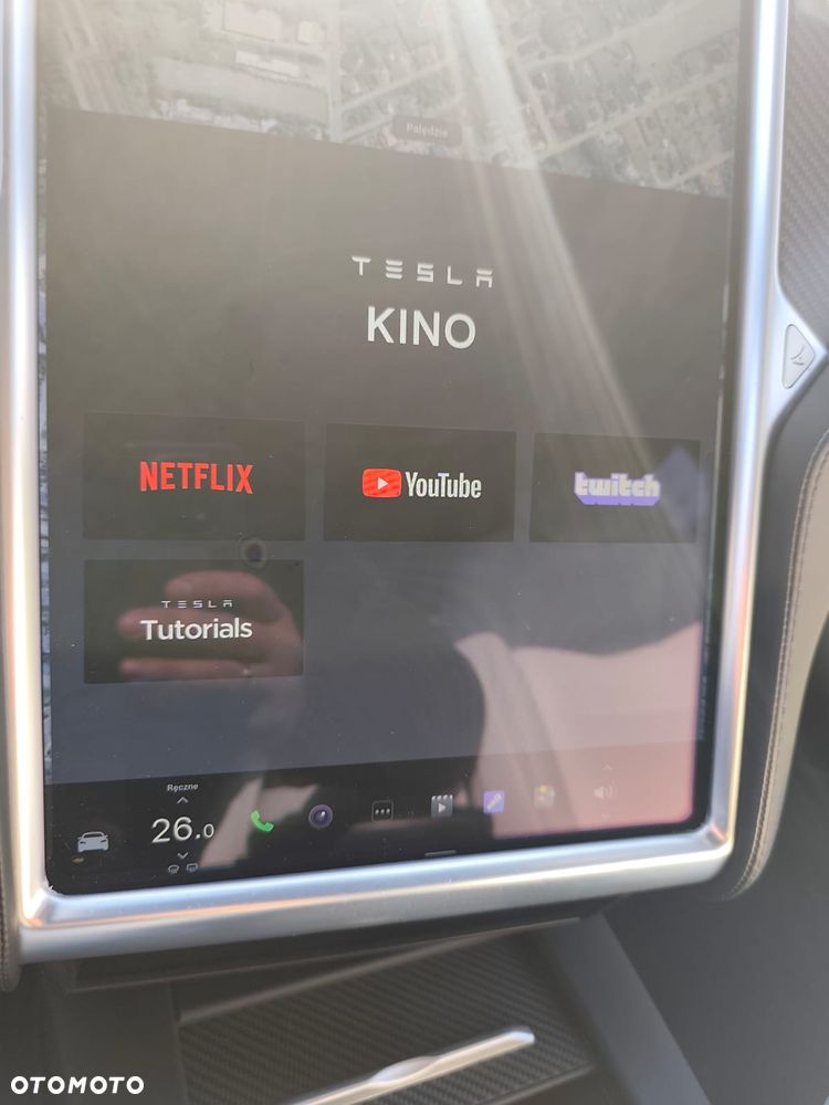 Tesla Model S - 30