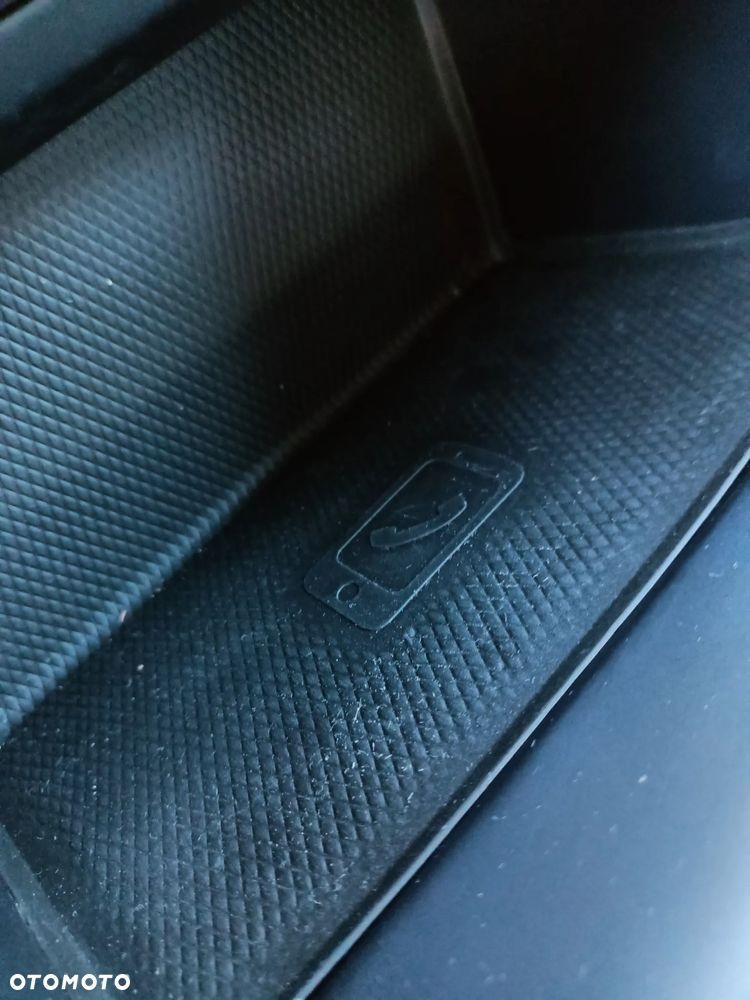 Volkswagen Golf - 20