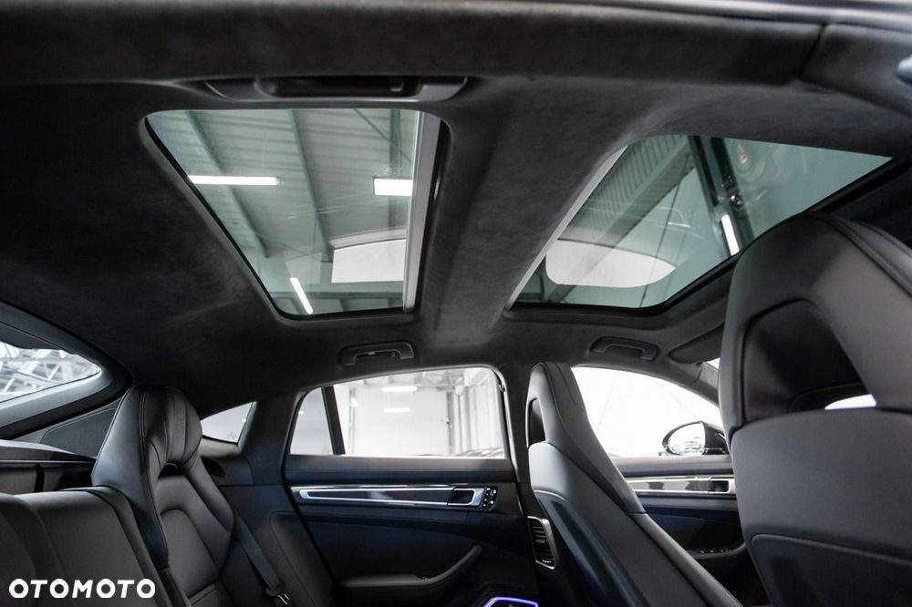 Porsche Panamera Turbo S - 25