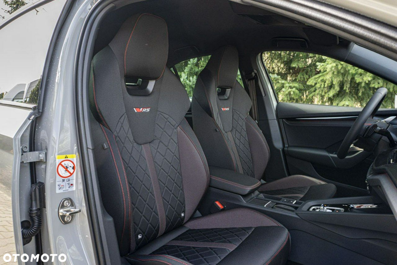 Skoda Octavia 2.0 TSI RS DSG - 23