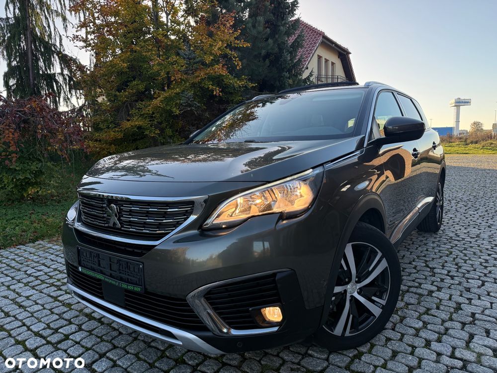 Peugeot 5008 2017 photo 2
