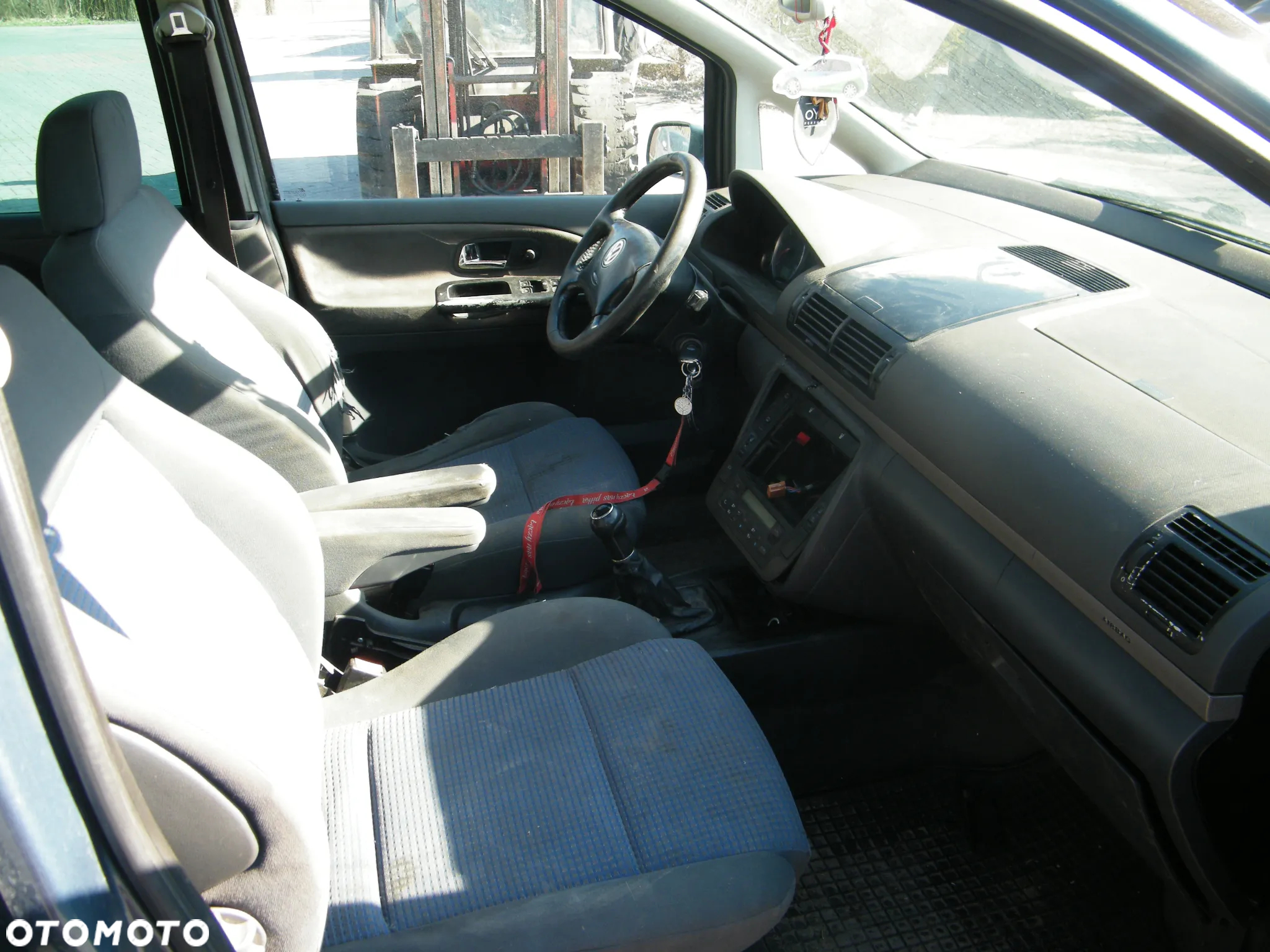 VW Sharan I FL 1.9 TDI 115KM silnik AUV skrzynia EHH lakier LC5W - 9