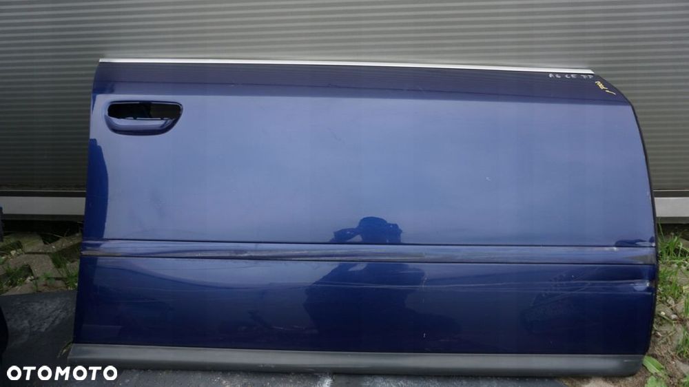 KLAPA BAGAŻNIKA DRZWI TYŁ BŁOTNIK AUDI A6 C5 AVANT - 2