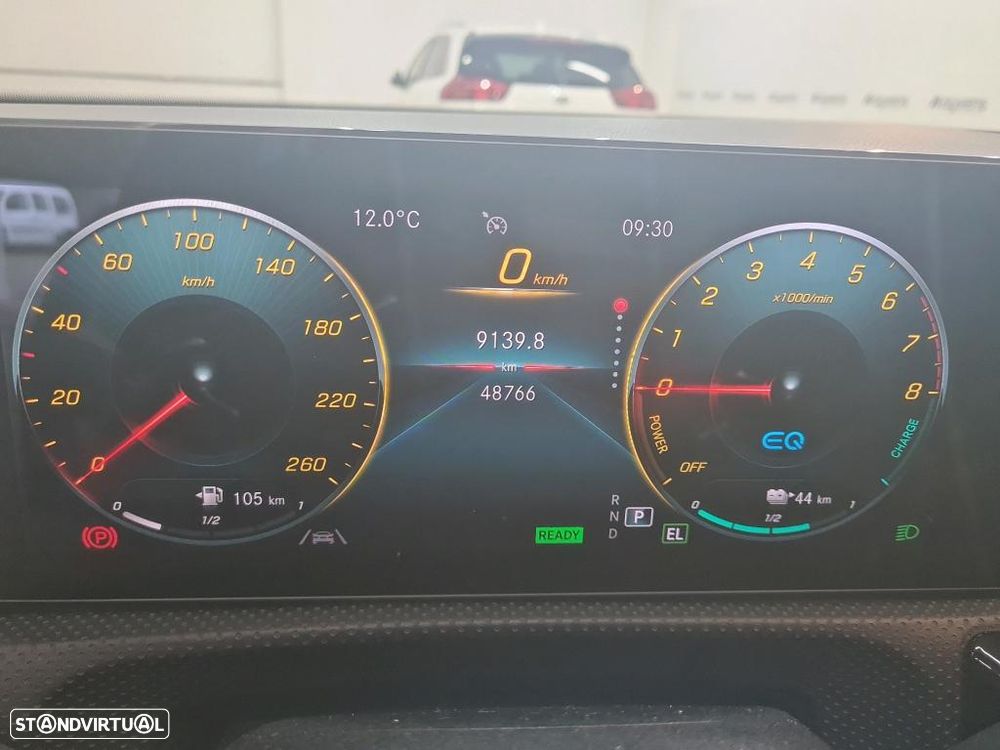 Mercedes-Benz A 250 e AMG Line - 6