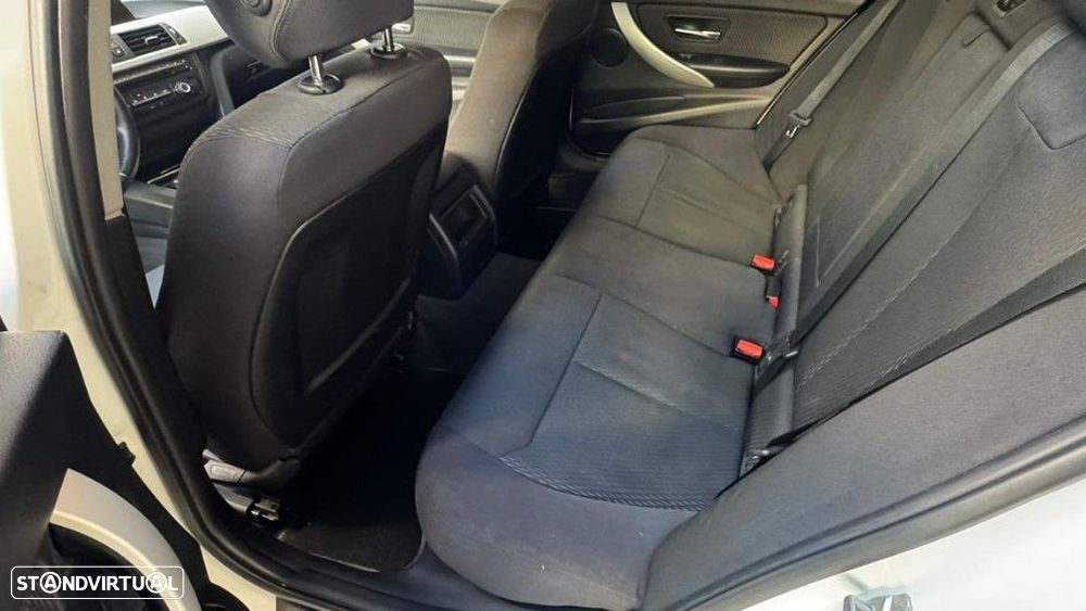 BMW 320 d Touring Aut. - 13