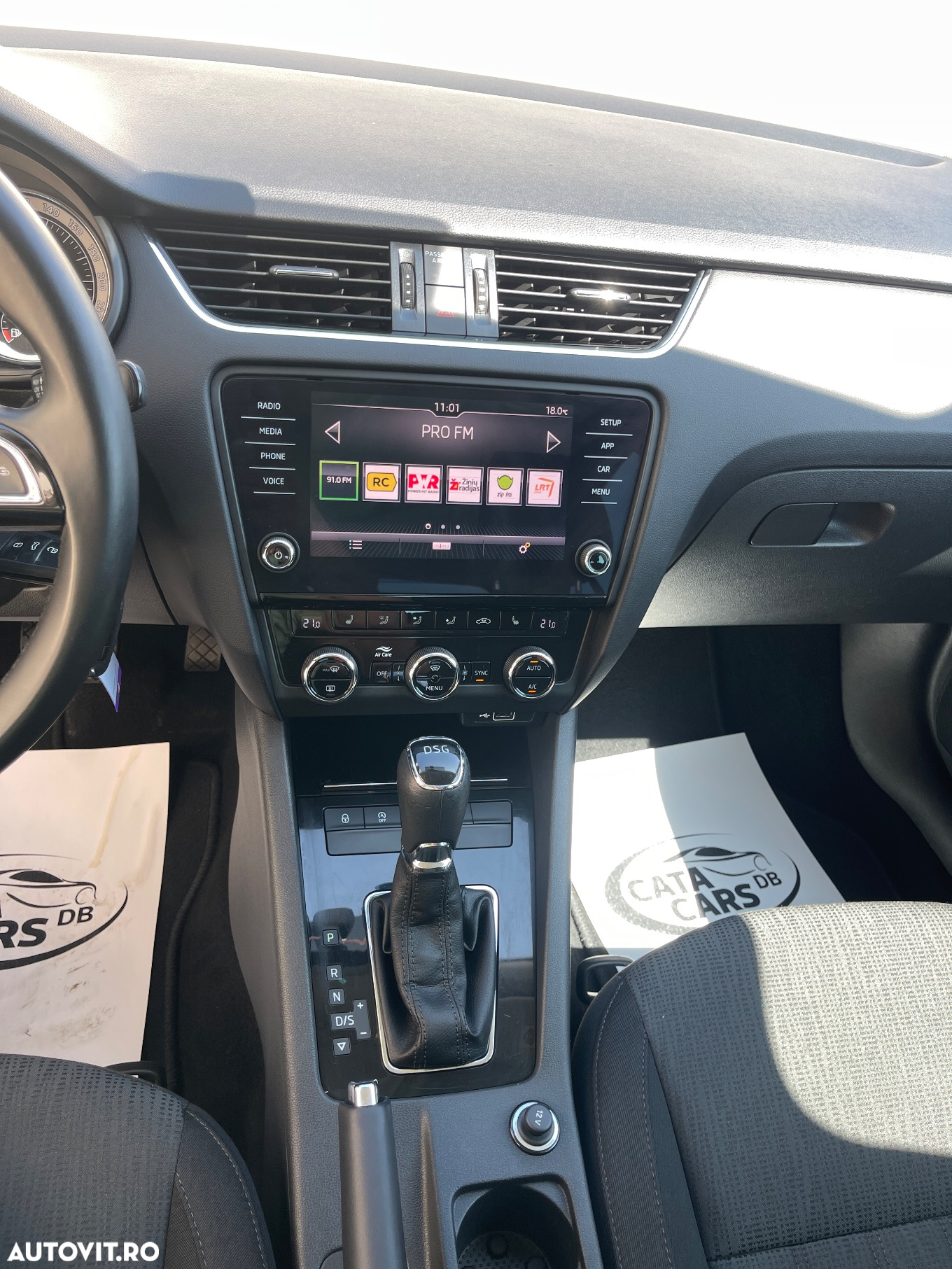 Skoda Octavia 1.8 TSI DSG Style - 32