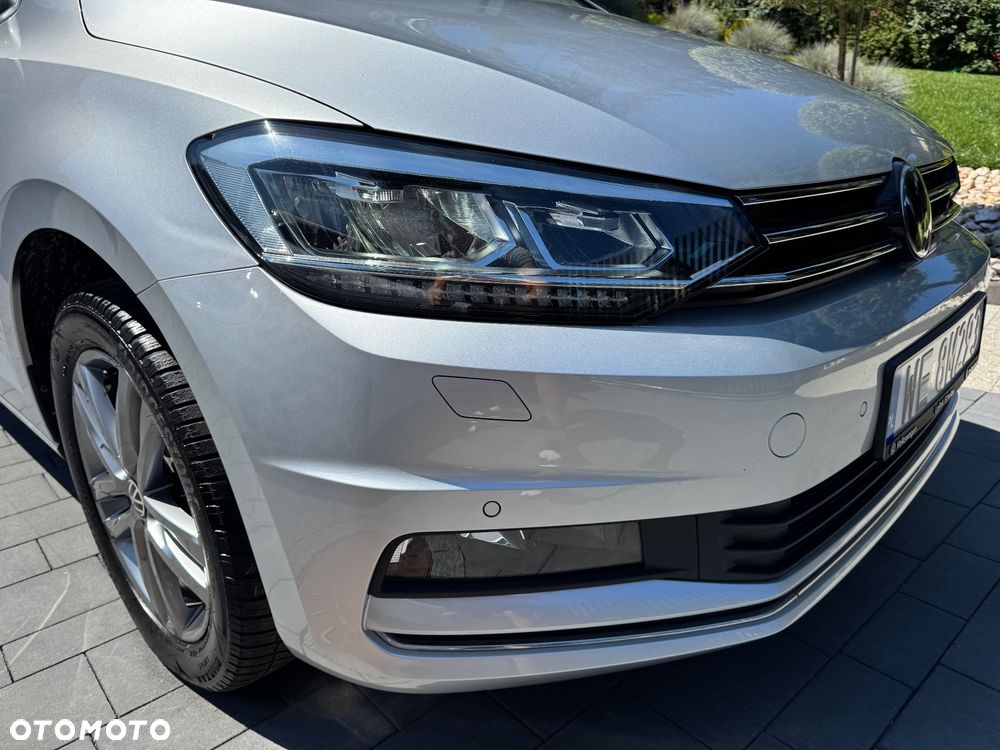 Volkswagen Touran - 31