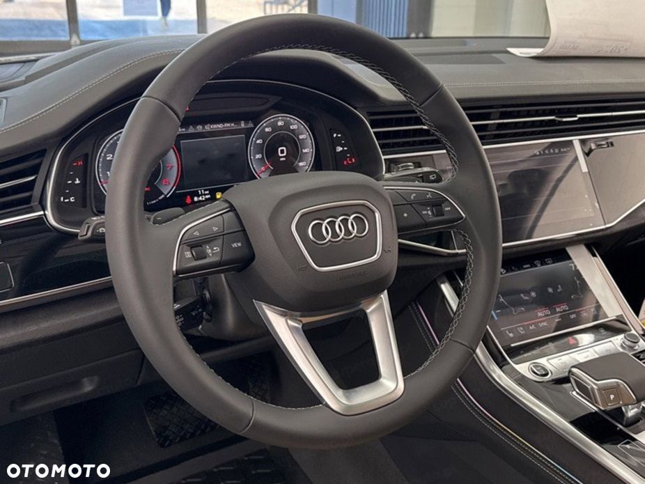Audi Q7 - 8