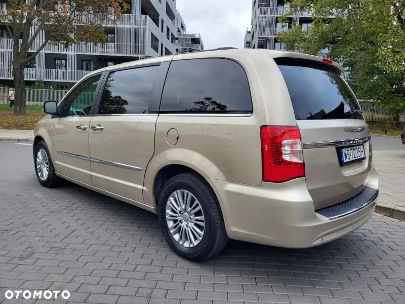 Chrysler Town & Country 3.6 Touring - 28
