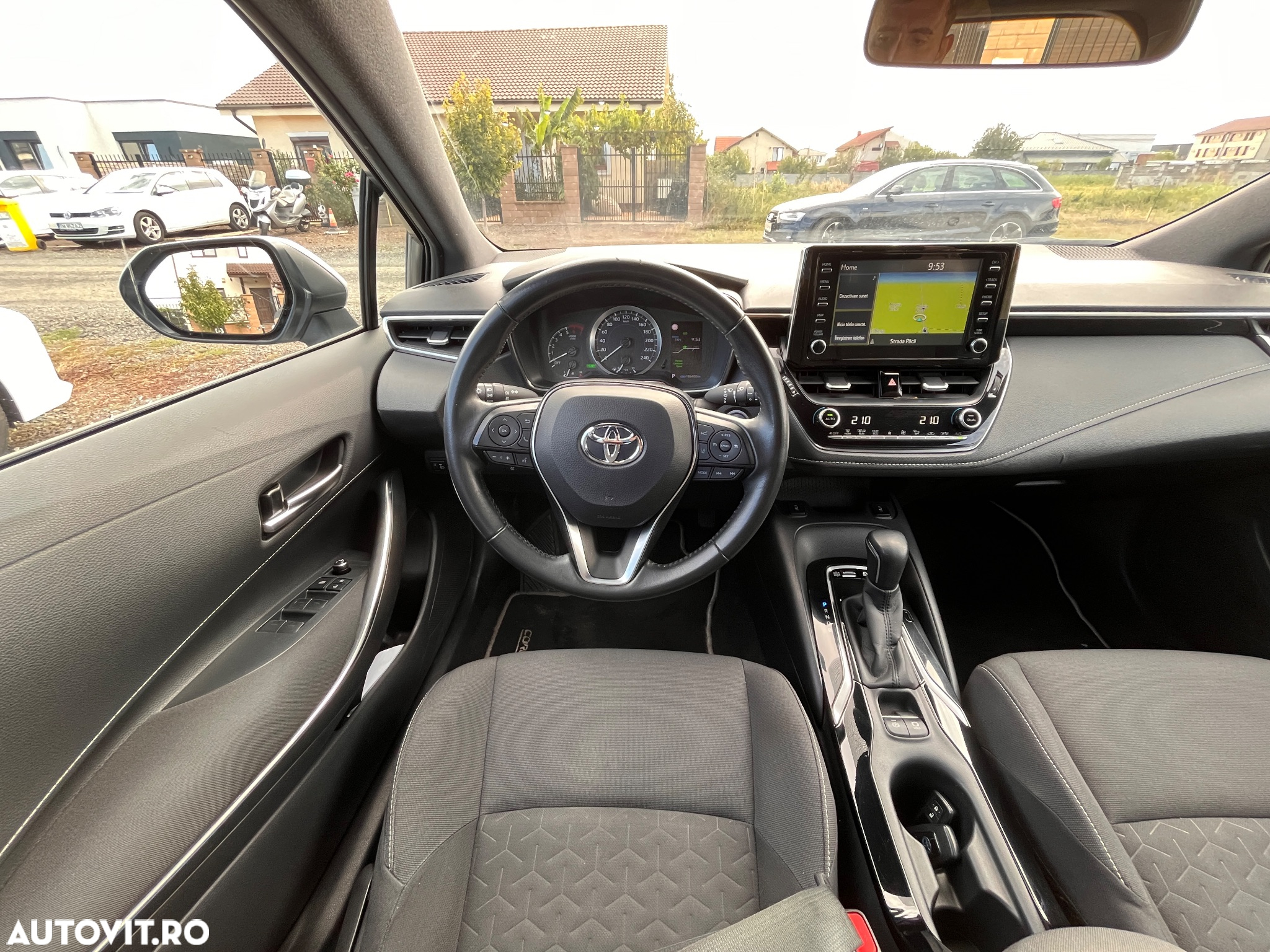 Toyota Corolla 1.8 Hybrid Touring Sports Business Edition - 11