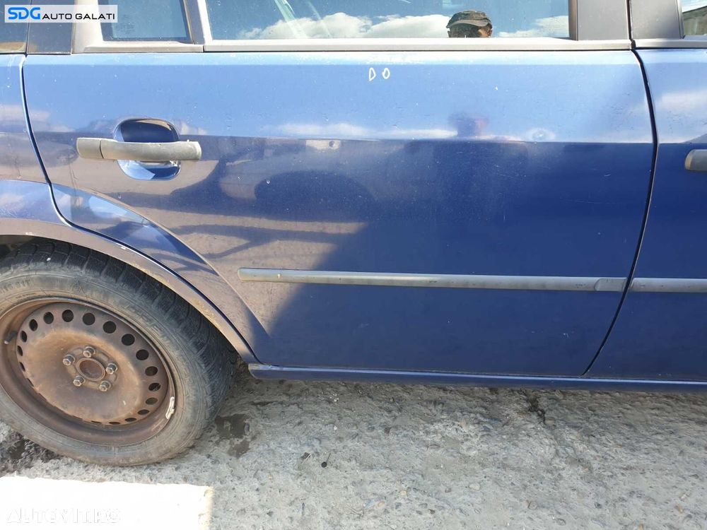 Usa Usi Portiera Portiere Dreapta Spate Dezechipata cu Defecte Ford Mondeo MK 3 Break Turnier 2001 - 2007 Culoare D0 - 1