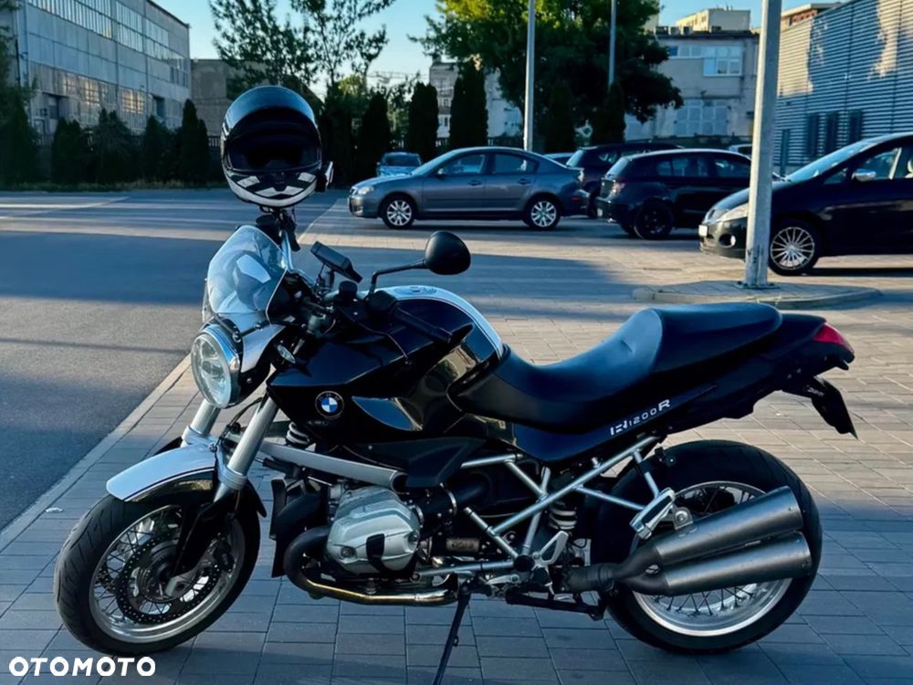 BMW R - 1