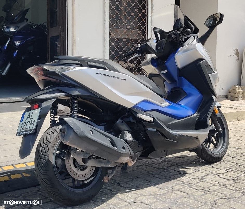 Honda Forza 125 - 10