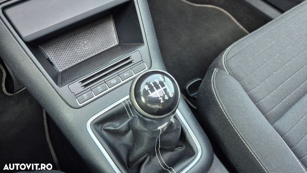 Volkswagen Tiguan - 12