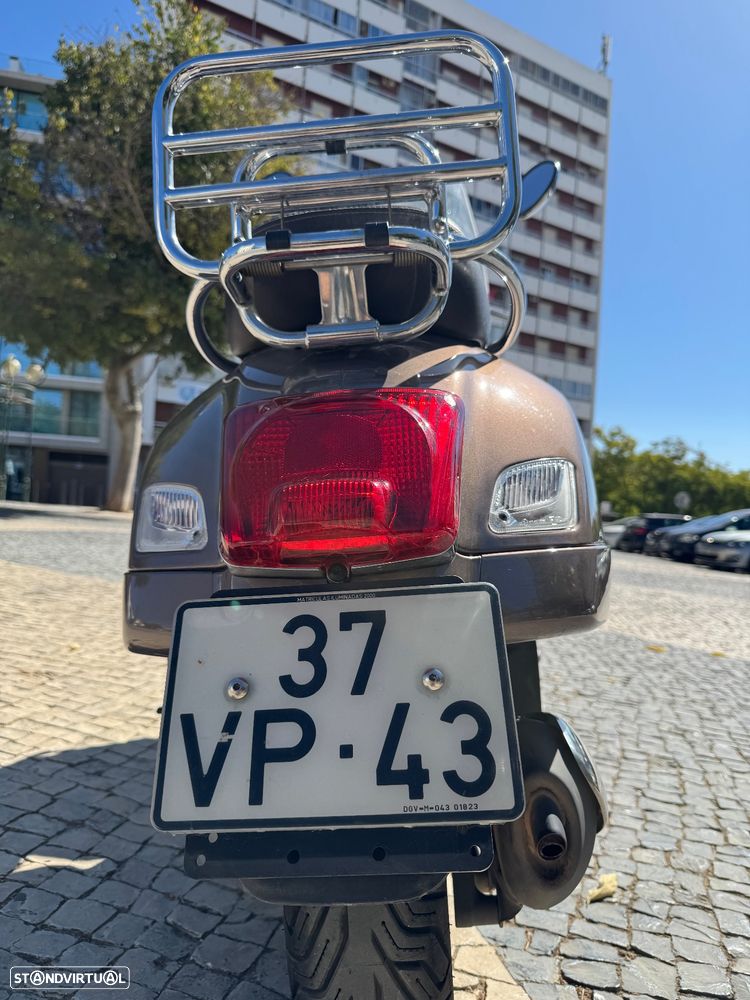 Vespa 125 GTS Touring - 5