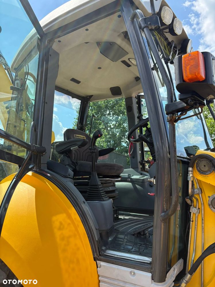 New Holland B115C - 35