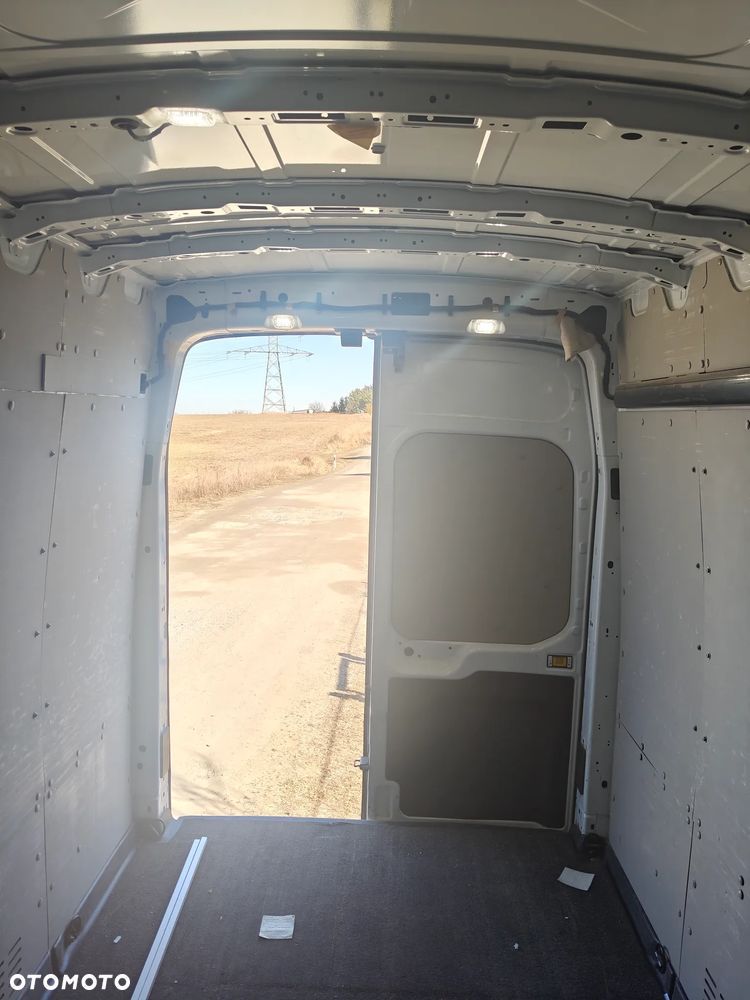 Ford Transit - 10