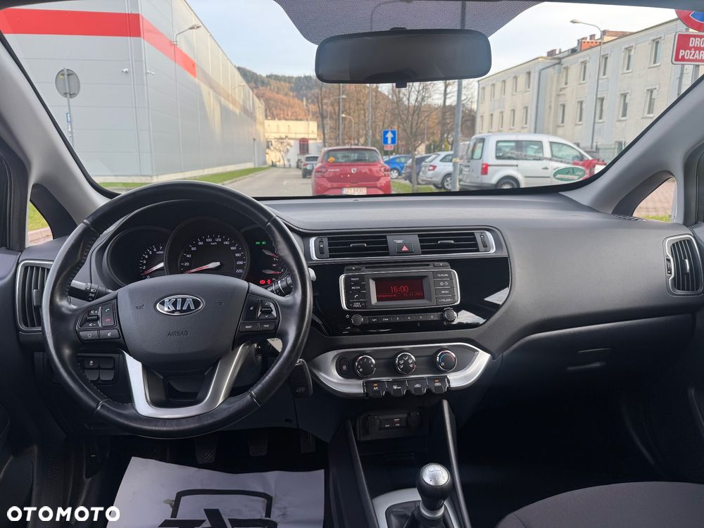 Kia Rio 1.2 Business Line - 12