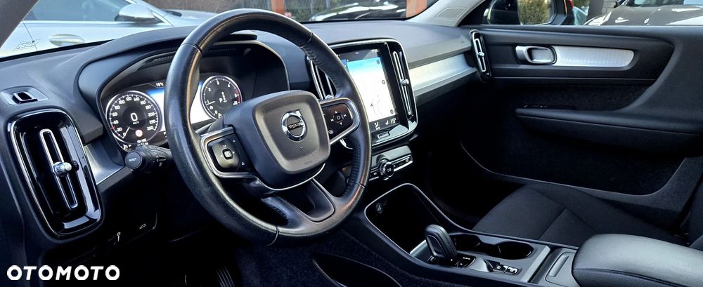 Volvo XC 40 D3 Momentum - 22