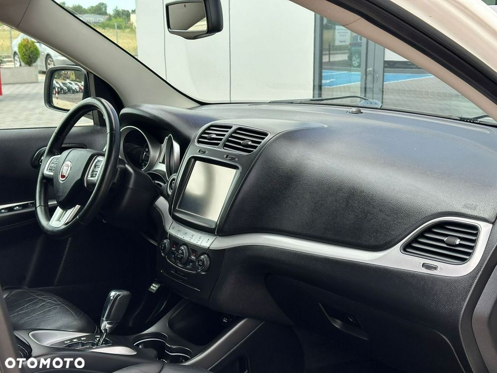 Fiat Freemont 2.0 Multijet Black Code AWD - 17