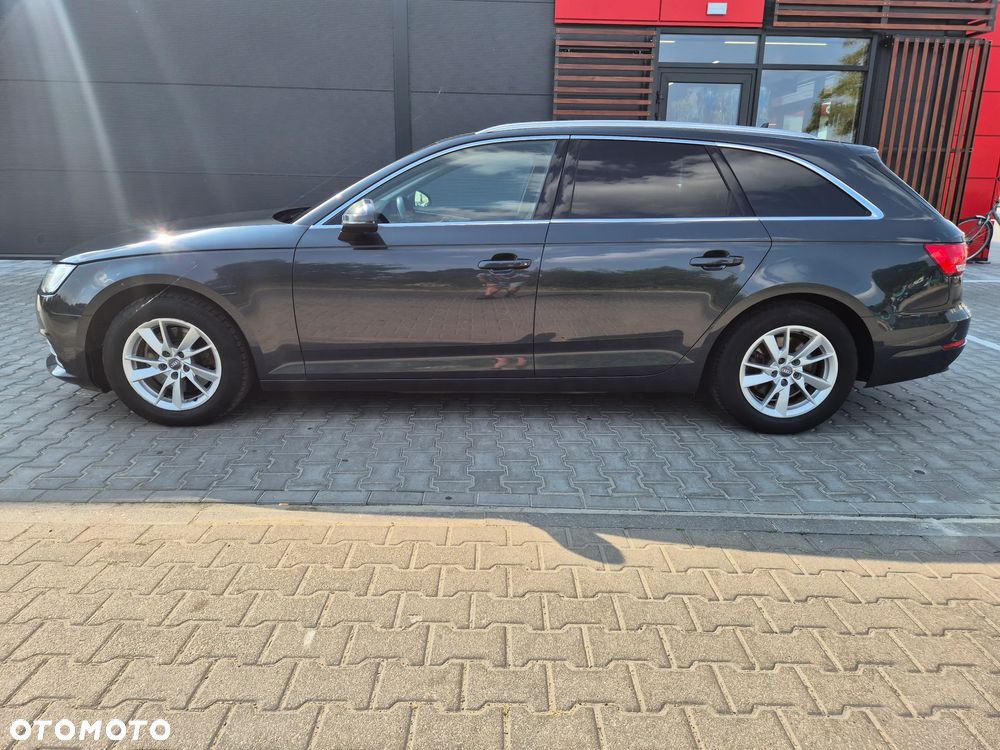 Audi A4 Avant 2.0 TDI ultra S tronic - 2