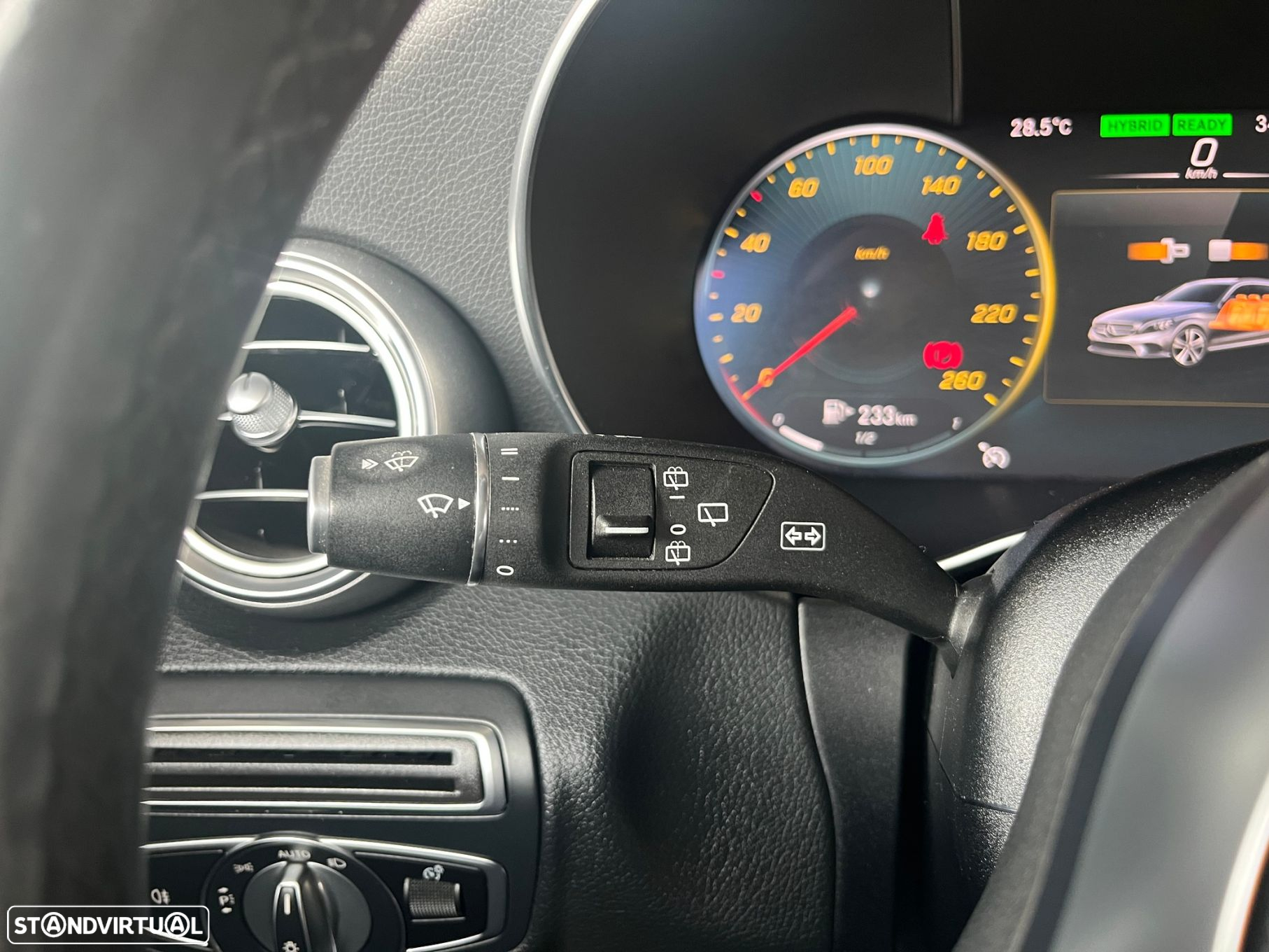 Mercedes-Benz C 300 de AMG Line - 24