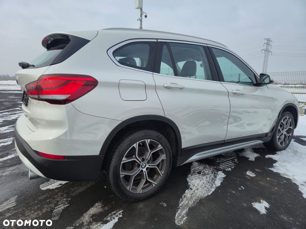 BMW X1 xDrive18d xLine - 7