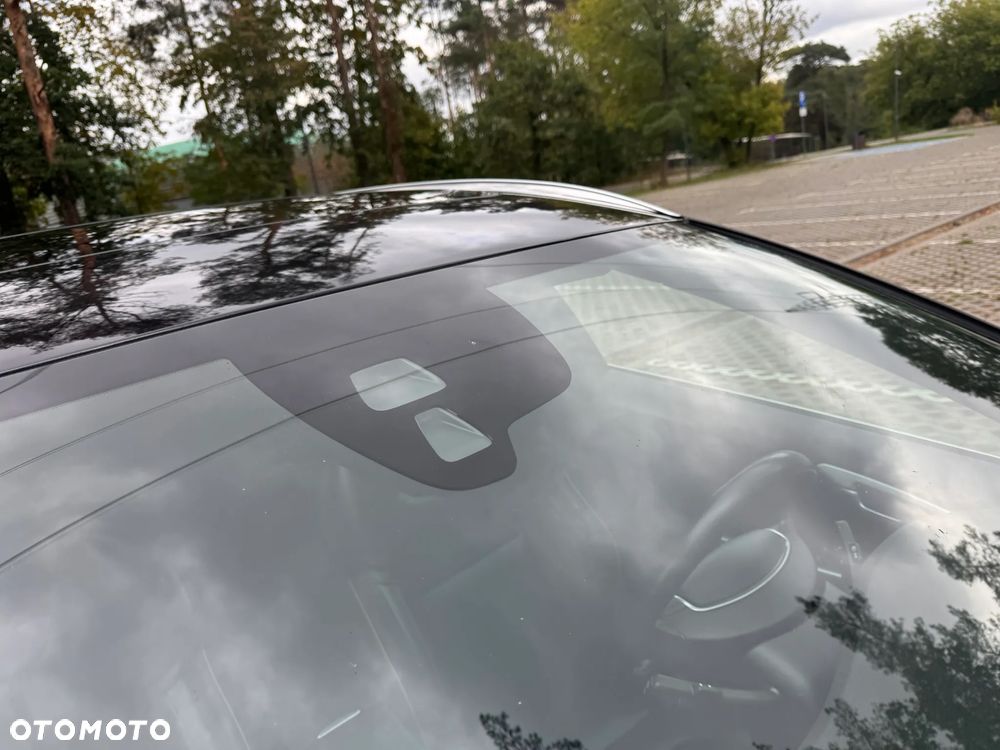 Volvo V60 D4 R-Design - 14