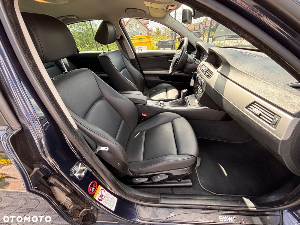 BMW Seria 3 320d DPF - 15