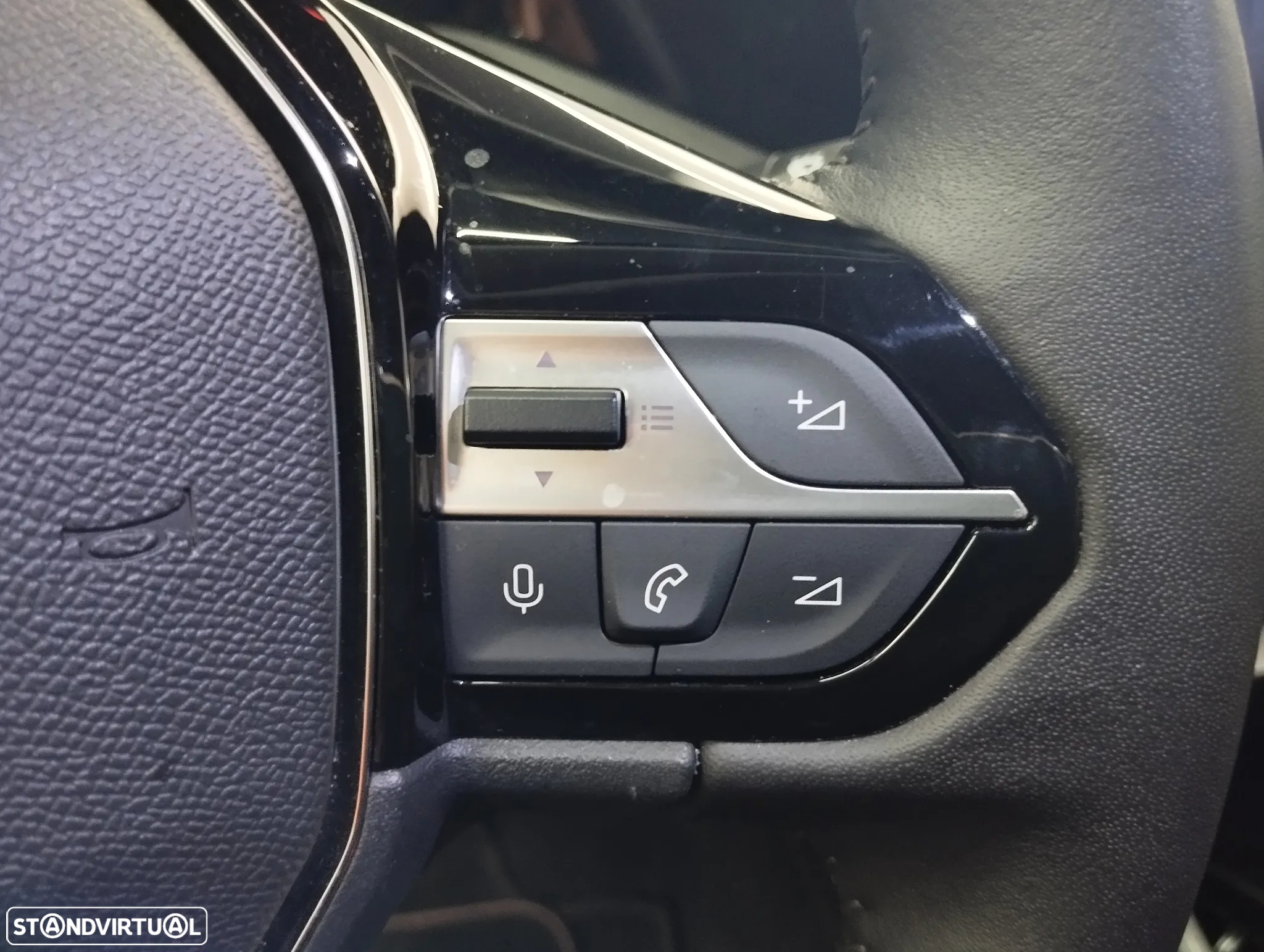 Peugeot 308 1.2 PureTech Allure Pack - 22