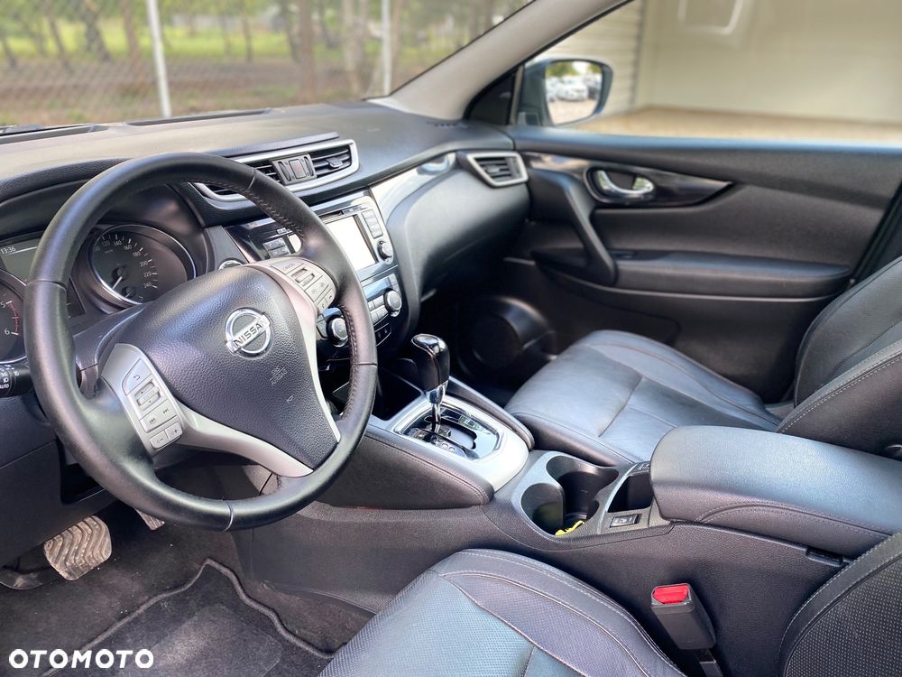 Nissan Qashqai 1.6 dCi Xtronic N-Connecta - 8