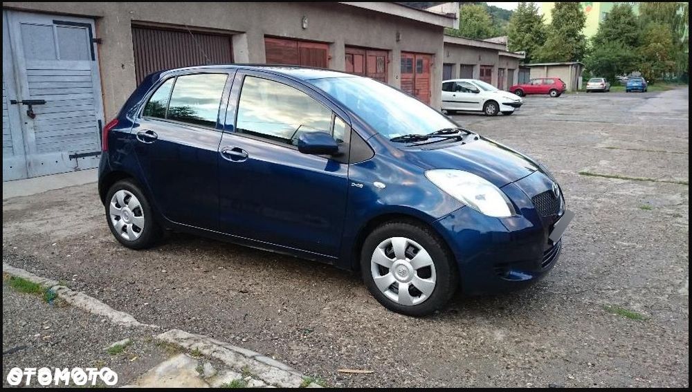 Toyota Yaris - 11
