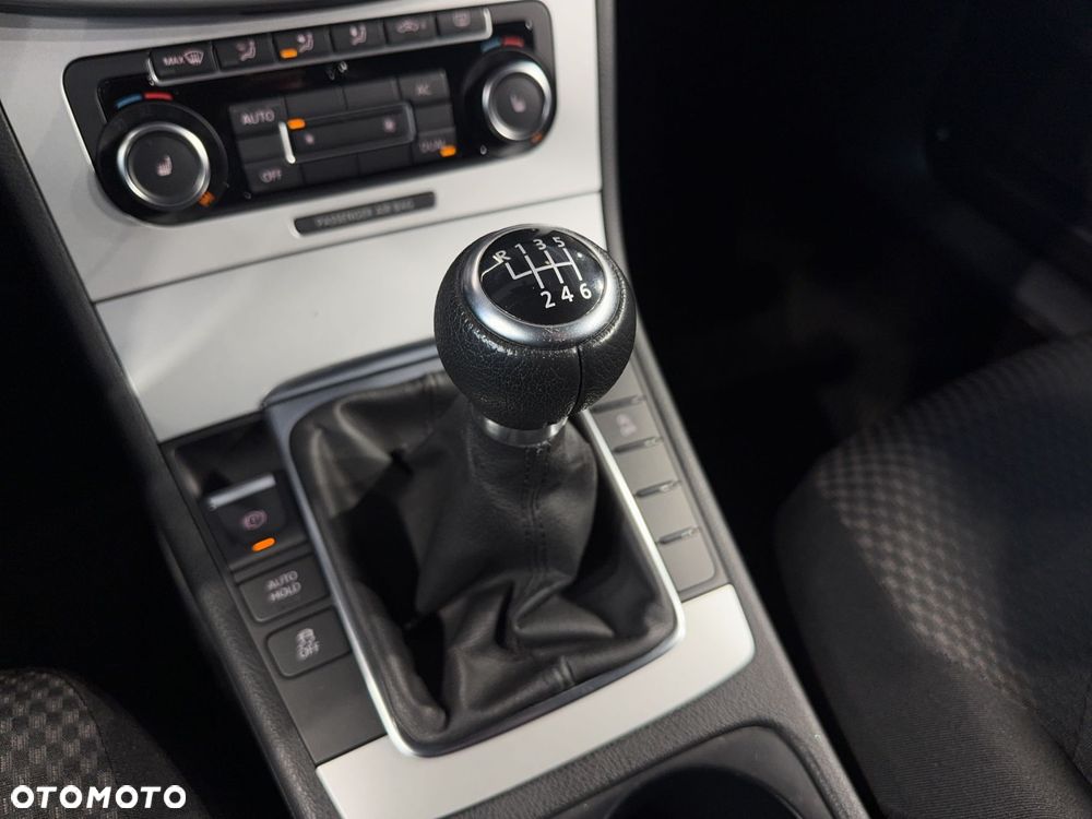 Volkswagen Passat Variant - 20