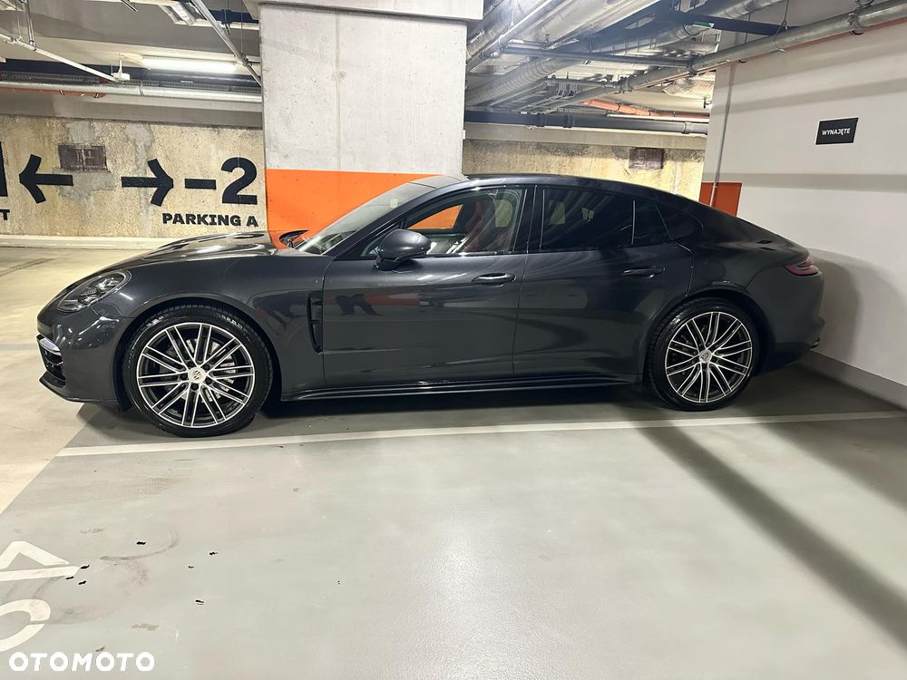 Porsche Panamera 4S - 3