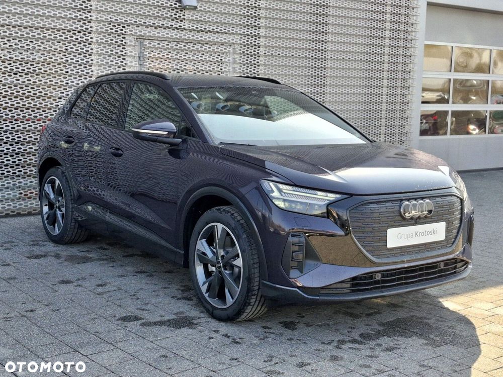 Audi Q4 e-tron - 4