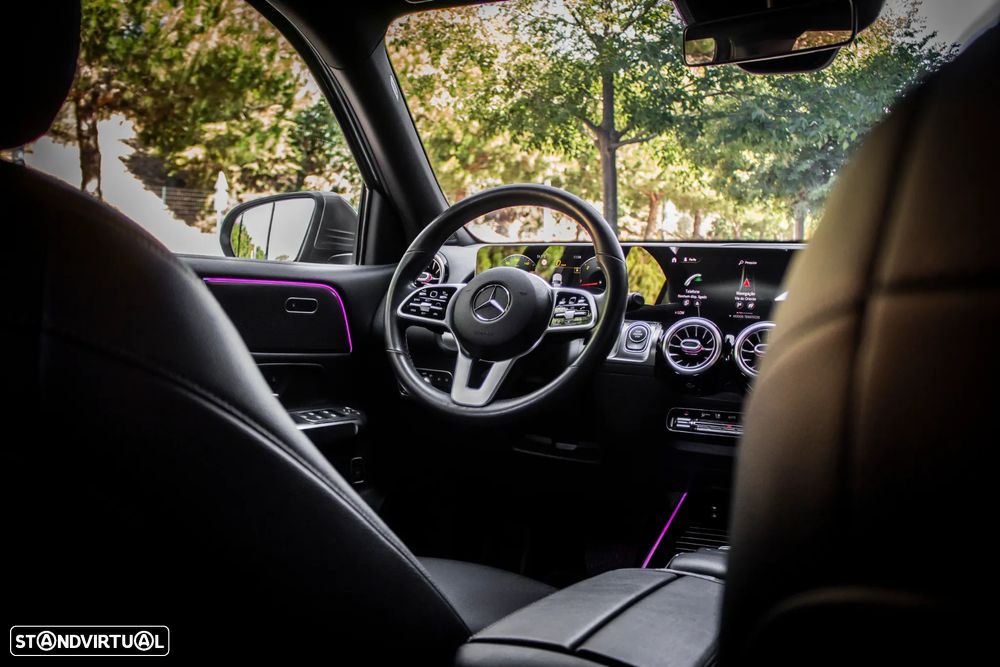 Mercedes-Benz GLB 200 d 4Matic - 38