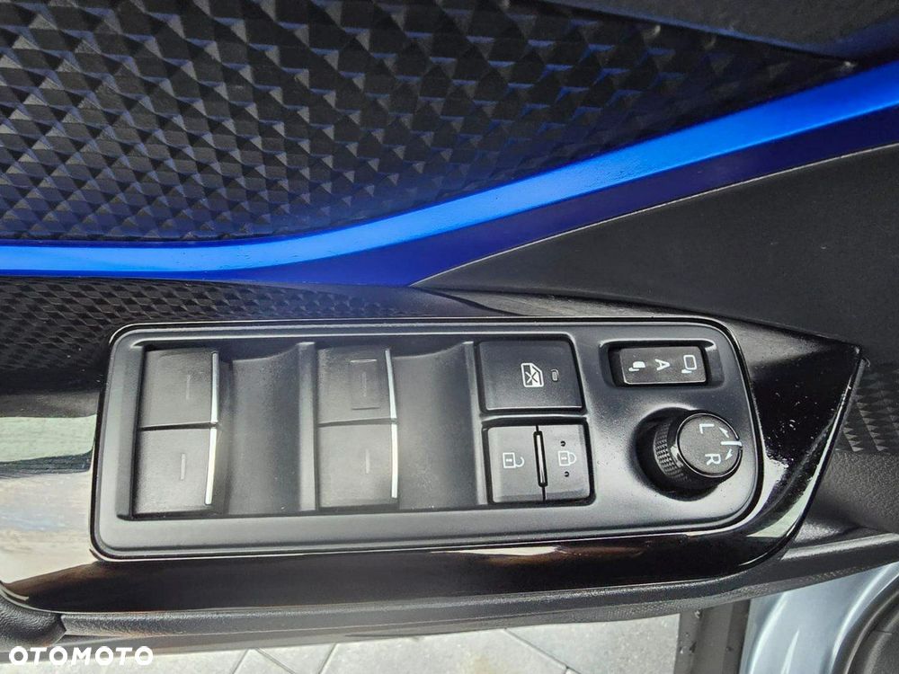 Toyota C-HR - 21