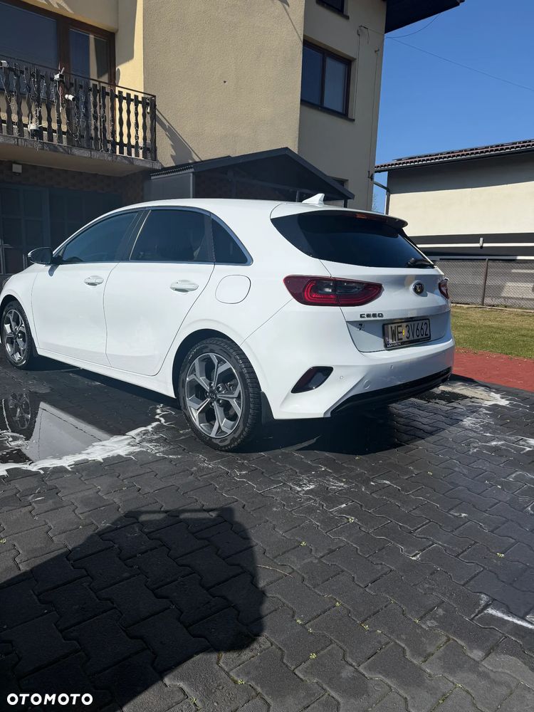 Kia Ceed 1.5 T-GDI L Business Line DCT - 10