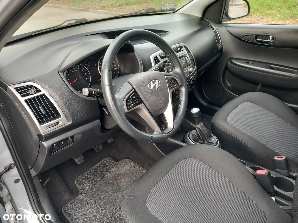 Hyundai i20 1.25 Comfort - 14