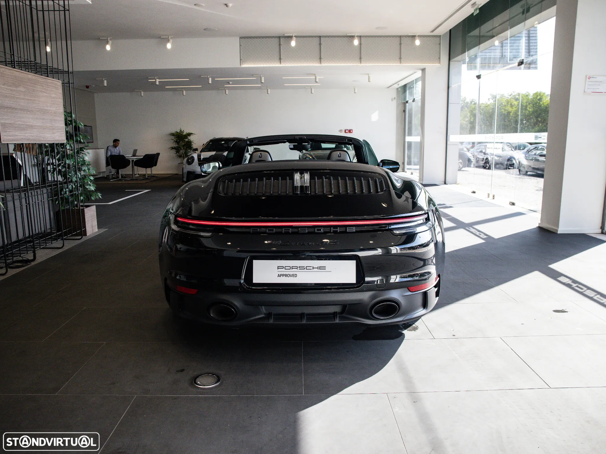 Porsche 911 (992) Carrera Cabrio GTS PDK - 7