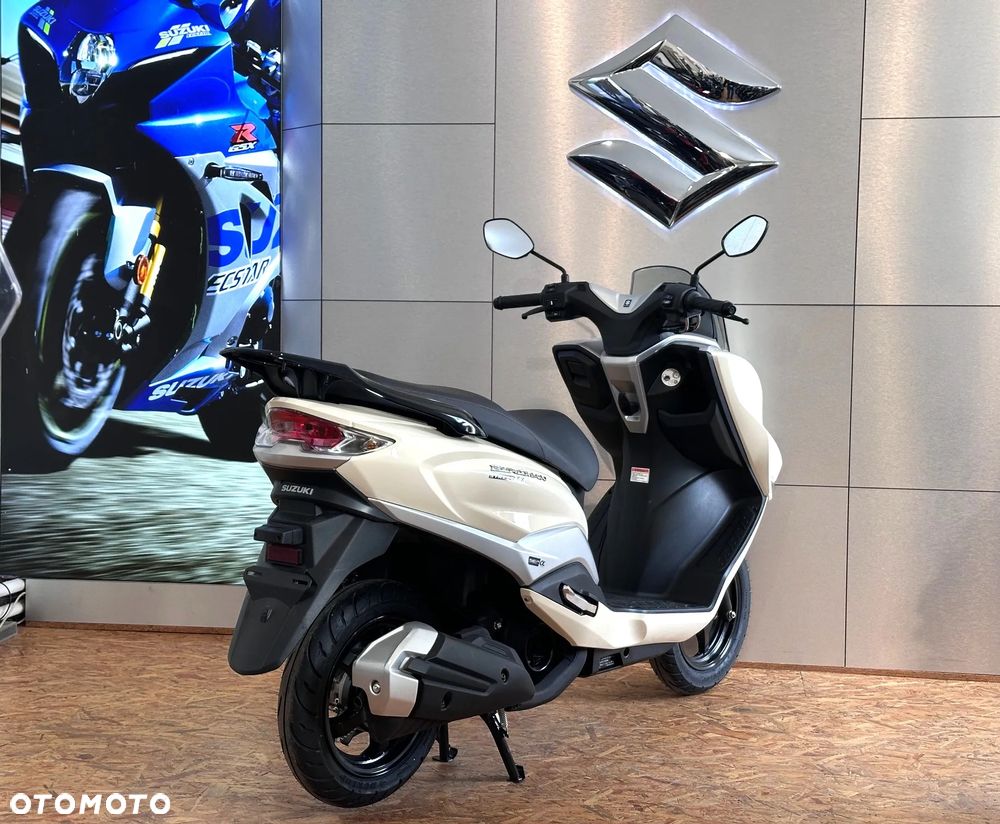 Suzuki Burgman - 7