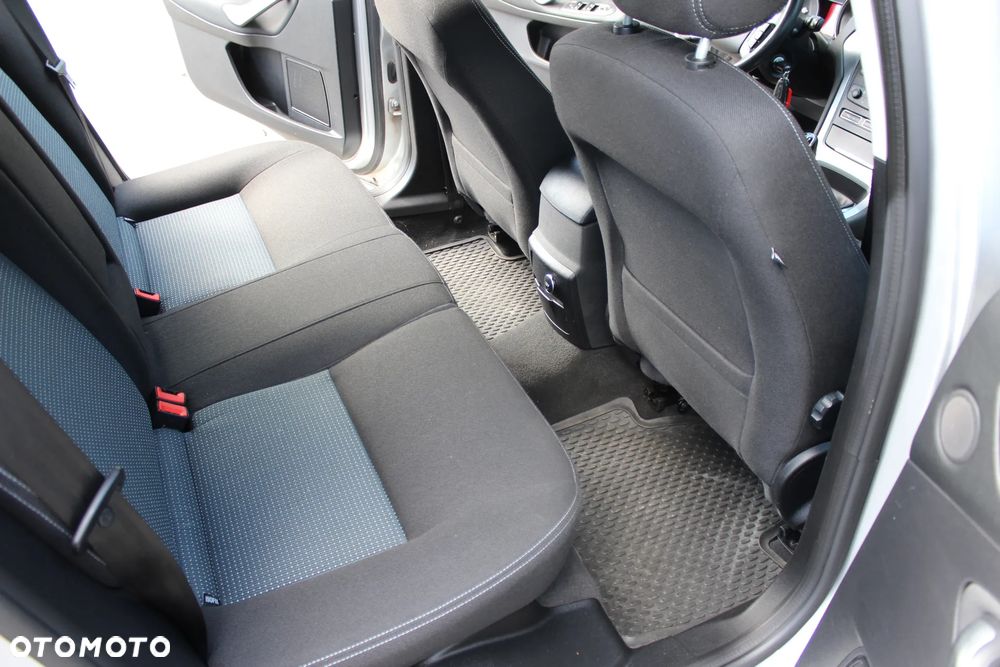 Ford Mondeo 2.0 TDCi Ghia - 23