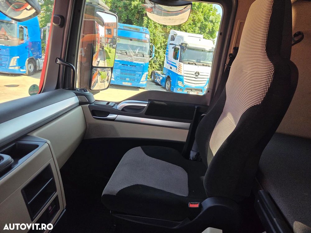 MAN TGX 18.500 4x2, 2018, 485.044km, rulata in GERMANIA, Carte identitateRAR, KIT BASCULARE, FULL OPTION, cutie automata+intarder, frigider, Aer cond STATIONARE, jante Aluminiu, anv 80% ok, rez aluminiu, posibilitate leasing 2 ani-PROMOTIE 21.900 Eur+Tva - 26