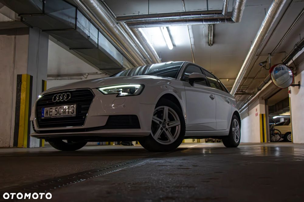 Audi A3 Sportback 35 TFSI S tronic - 1
