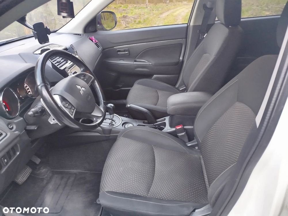 Mitsubishi ASX 2.2 DI-D 4WD Automatik Top - 9