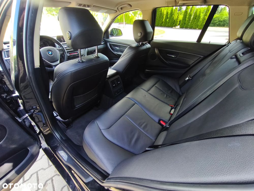 BMW Seria 3 320d Modern Line - 13