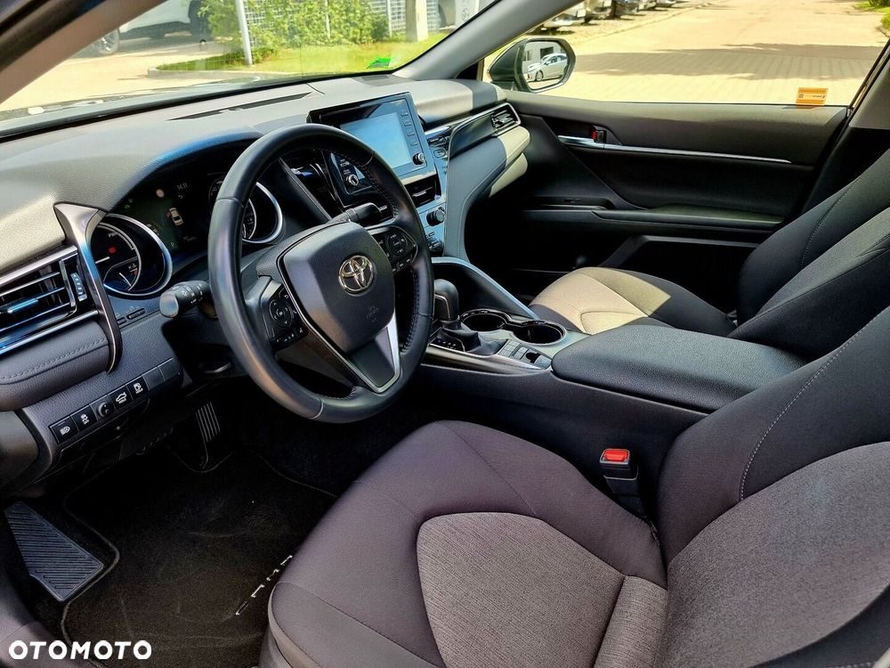 Toyota Camry 2.5 Hybrid Comfort CVT - 14