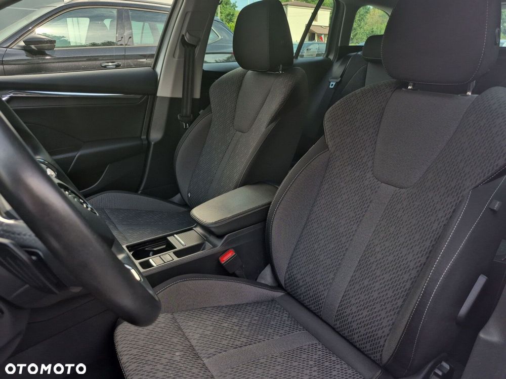 Skoda Octavia 1.5 TSI e-Tec Style DSG - 10