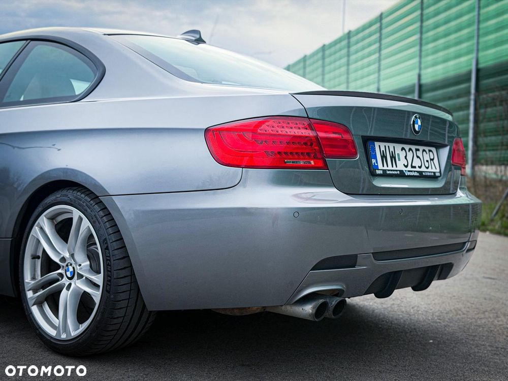 BMW Seria 3 325i M Sport Edition - 4